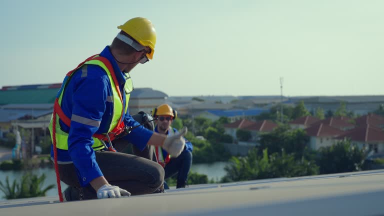 Best Hot Roofs  in Bidwell, OH